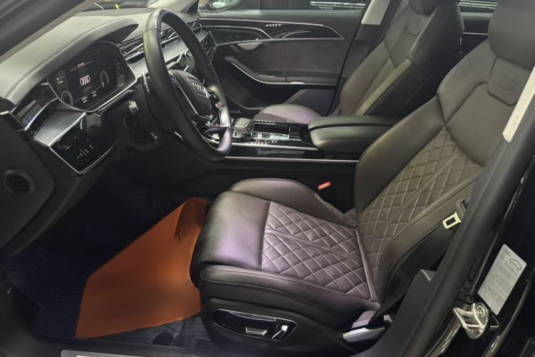 Used Audi A8 New Energy 2022 A8L 60 TFSIe quattro Collection Edition Interior 3