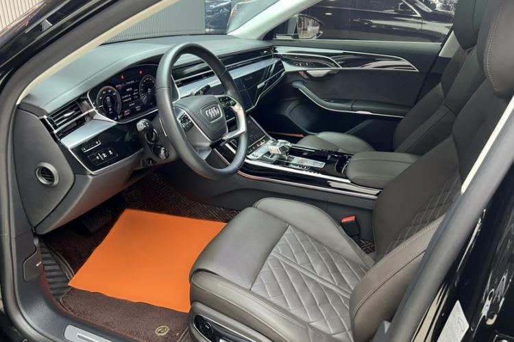 Used Audi A8 New Energy 2022 A8L 60 TFSIe quattro Collection Edition Interior 5