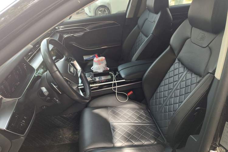 Used Audi A8 New Energy 2022 A8L 60 TFSIe quattro Collection Edition Left Front Seat