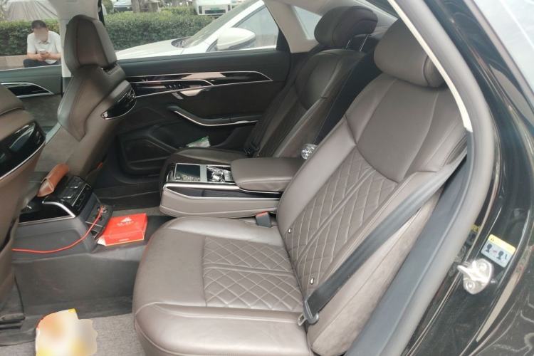 Used Audi A8 New Energy 2022 A8L 60 TFSIe quattro Collection Edition Left Rear Seat