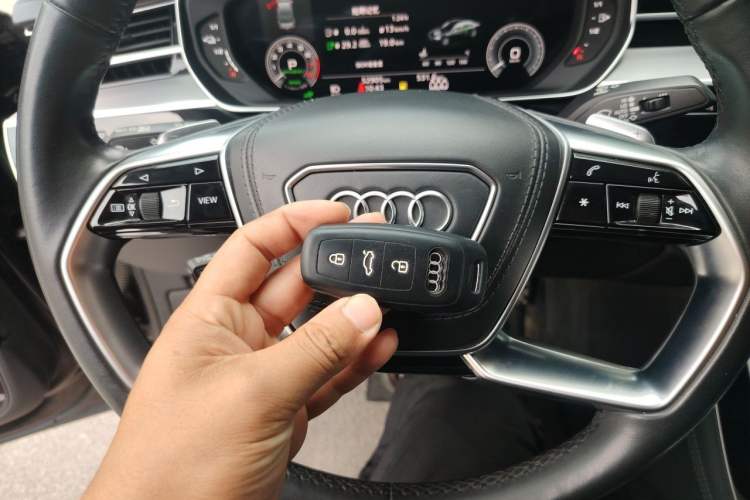 Used Audi A8 New Energy 2022 A8L 60 TFSIe quattro Collection Edition Vehicle Key