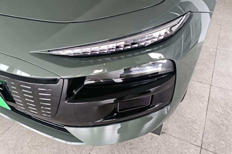 Used Audi A6L e-tron 2026 Model First Launch Qiankun Smart Driving Edition Left Front Headlight
