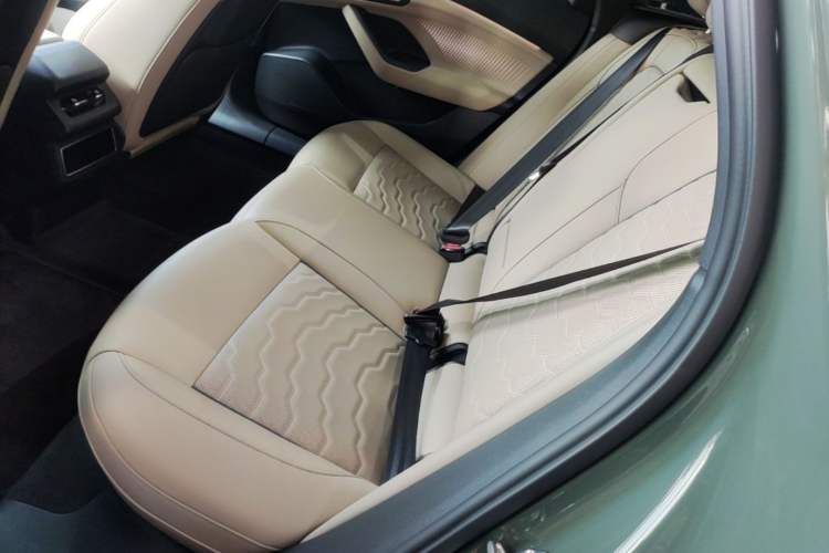 Used Audi A6L e-tron 2026 Model First Launch Qiankun Smart Driving Edition Left Rear Seat