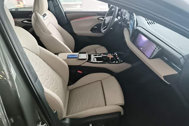 Used Audi A6L e-tron 2026 Model First Launch Qiankun Smart Driving Edition Right Front Seat