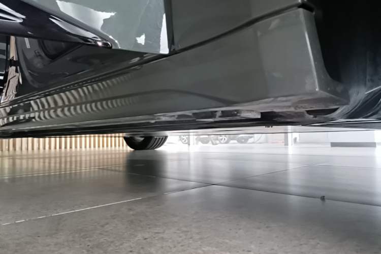 Used Audi A6L e-tron 2026 Model First Launch Qiankun Smart Driving Edition Right Side Sill