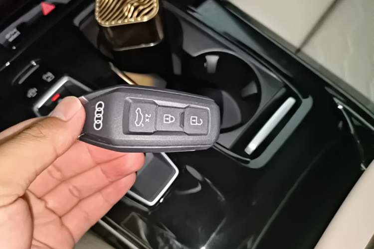 Used Audi A6L e-tron 2026 Model First Launch Qiankun Smart Driving Edition Vehicle Key