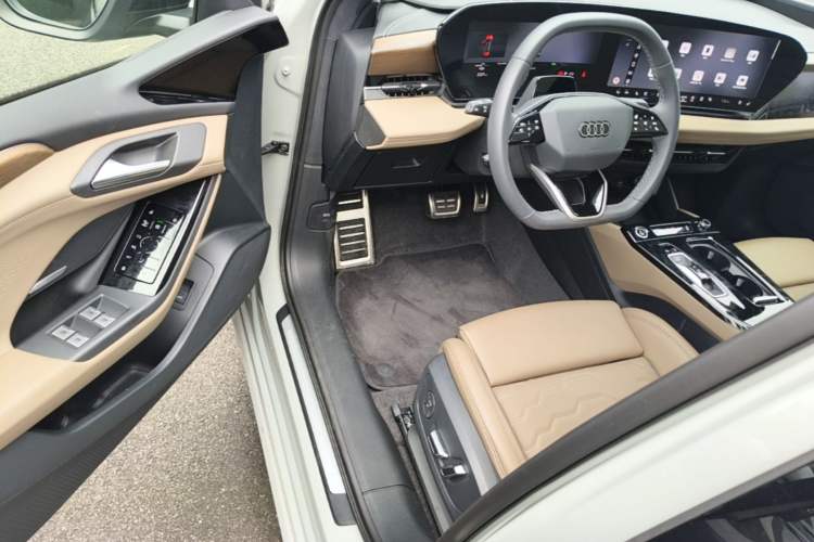 Used Audi A6L e-tron 2026 Model First Launch Qiankun Smart Driving Edition Driver Seat