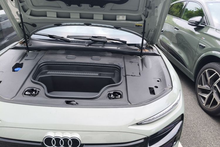 Used Audi A6L e-tron 2026 Model First Launch Qiankun Smart Driving Edition Engine Bay Left