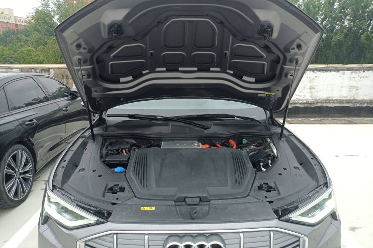Used Audi e-tron 2019 55 quattro Technology Edition Engine Bay