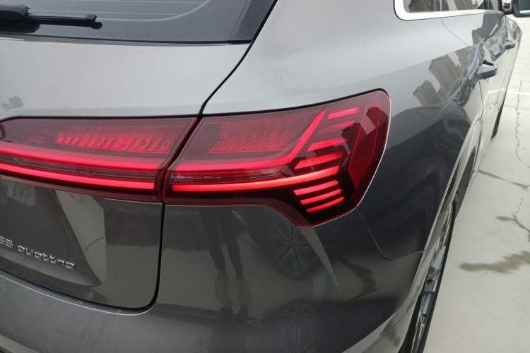 Used Audi e-tron 2019 55 quattro Technology Edition Exterior 1