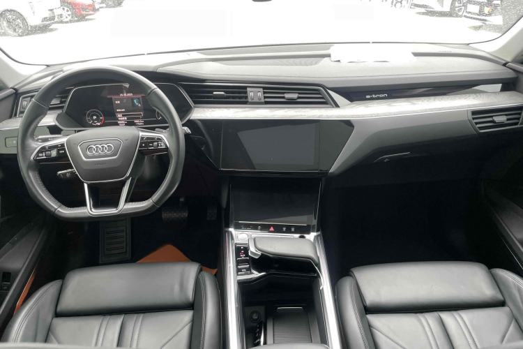 Used Audi e-tron 2019 55 quattro Technology Edition Interior 4