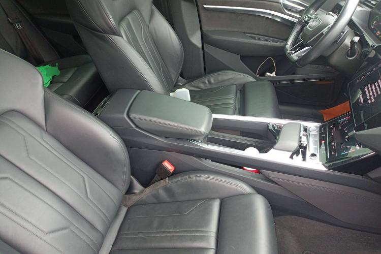 Used Audi e-tron 2019 55 quattro Technology Edition Right Front Seat