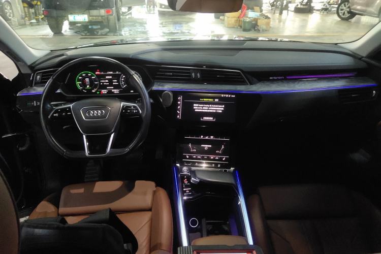 Used Audi e-tron 2019 55 quattro Technology Edition Center Console
