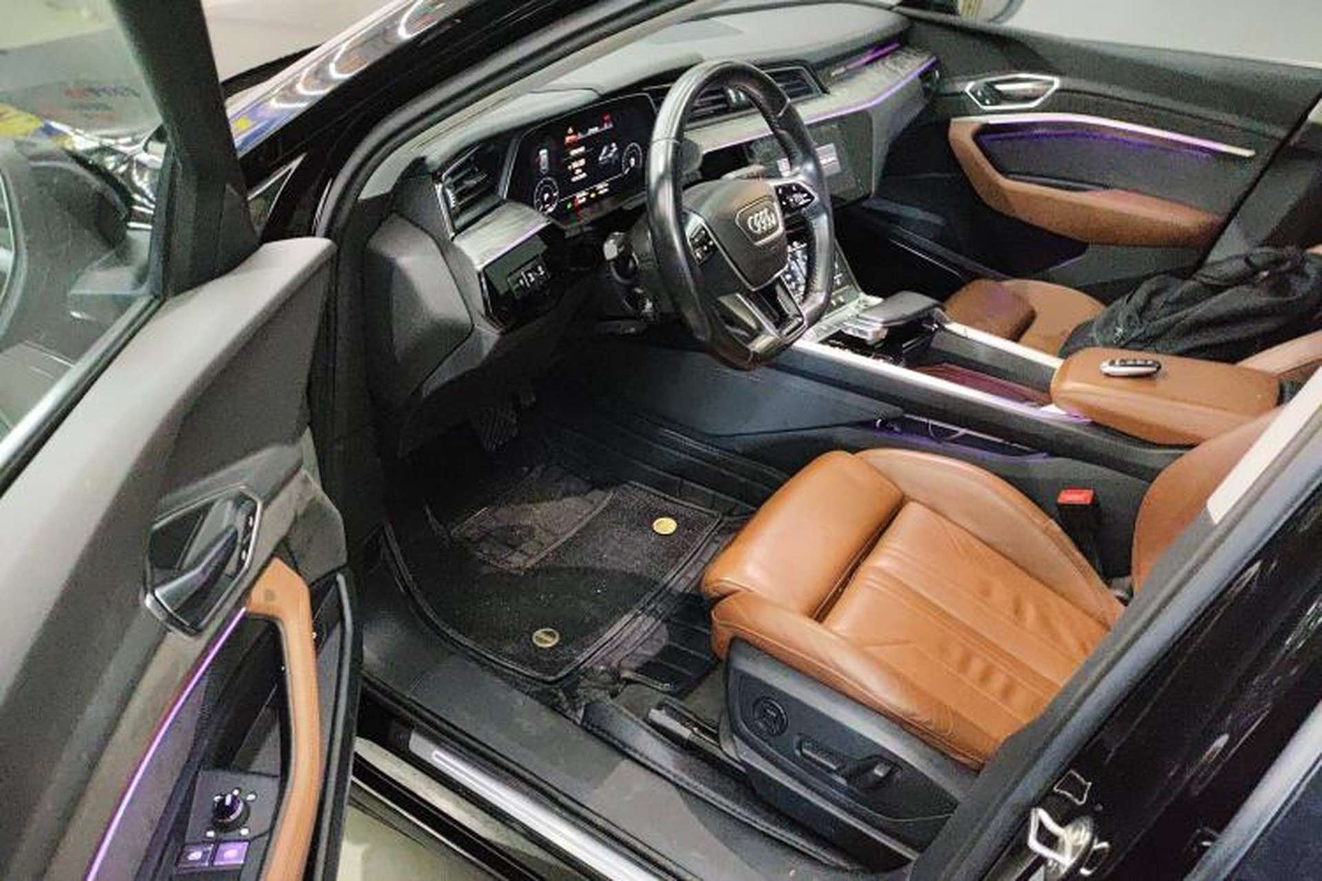 Used Audi e-tron 2019 55 quattro Technology Edition Driver Seat