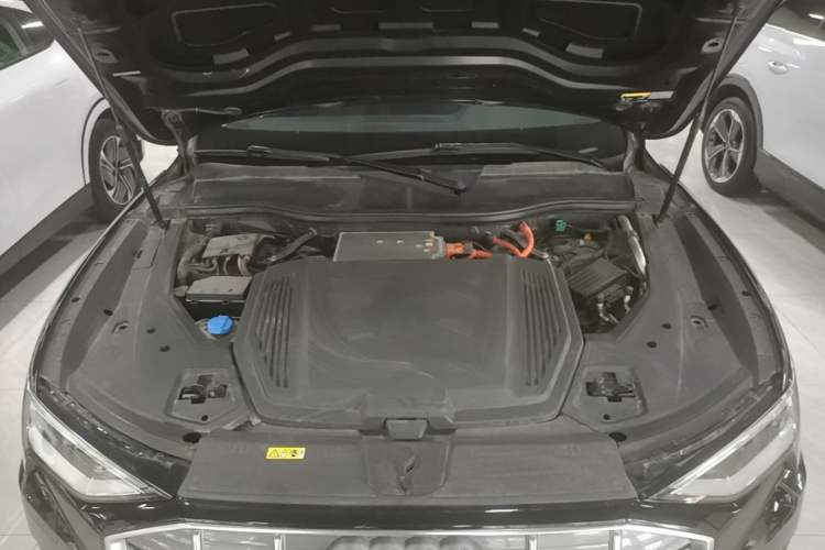 Used Audi e-tron 2019 55 quattro Technology Edition Engine Bay