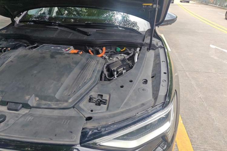 Used Audi e-tron 2019 55 quattro Fashion Edition Engine Bay Left