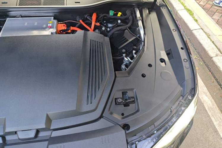 Used Audi e-tron 2019 55 quattro Fashion Edition Engine Bay Left