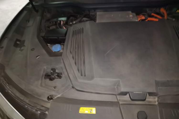 Used Audi e-tron 2019 55 quattro Fashion Edition Engine Bay Right