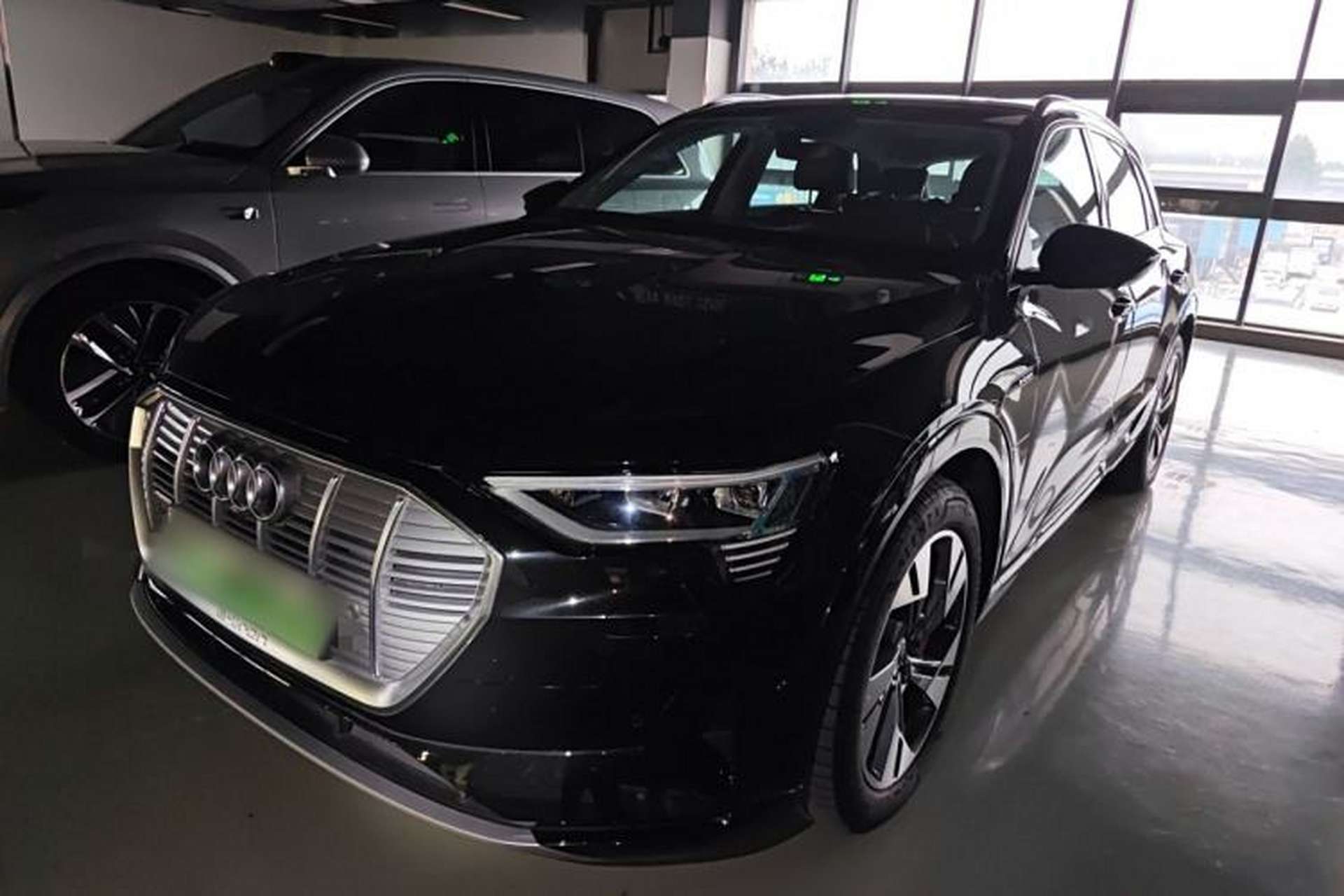 Used Audi e-tron 2019 55 quattro Technology Edition Front Left 45 Deg