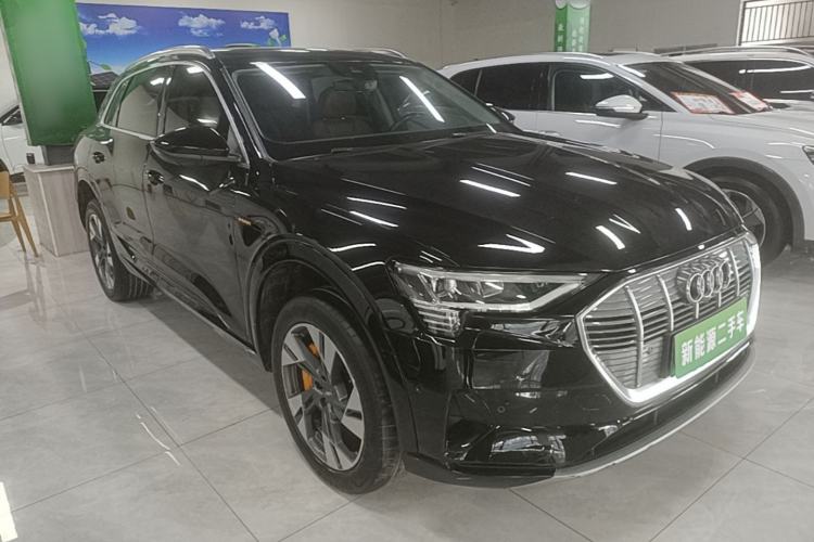 Used Audi e-tron 2019 55 quattro Technology Edition Front Right 45 Deg