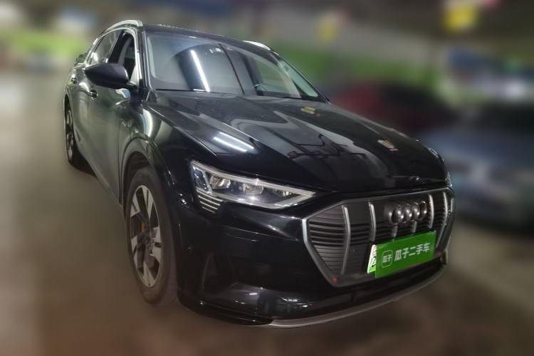 Used Audi e-tron 2019 55 quattro Fashion Edition Front Right 45 Deg