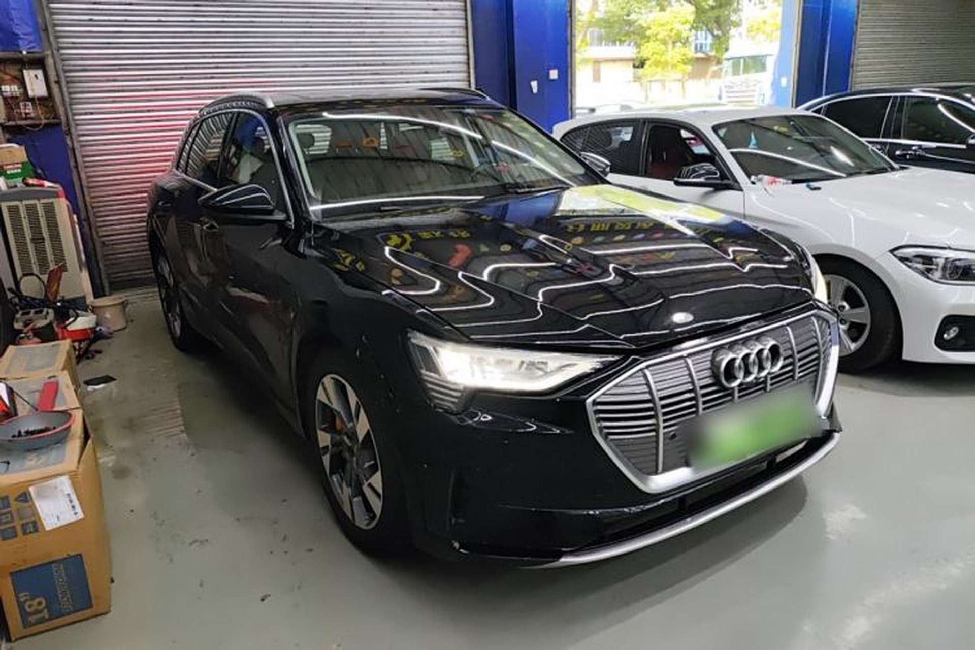 Used Audi e-tron 2019 55 quattro Technology Edition Front Right 45 Deg