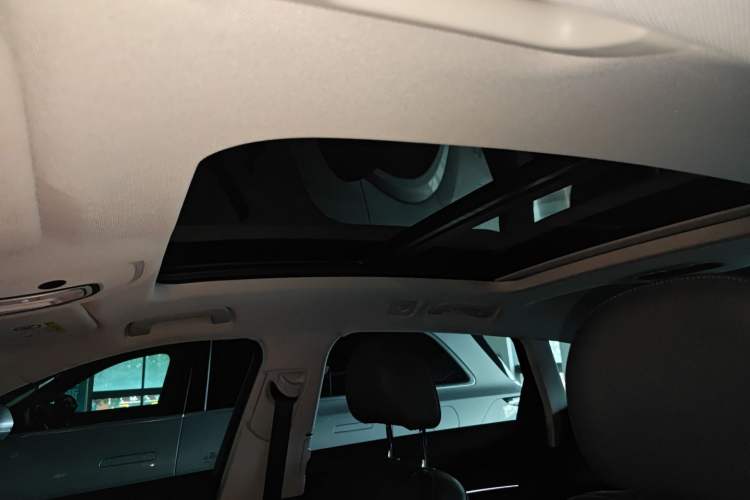 Used Audi e-tron 2019 55 quattro Technology Edition Headliner