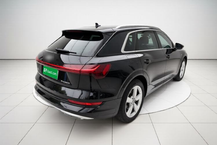 Used Audi e-tron 2019 55 quattro Fashion Edition Rear Right 45 Deg