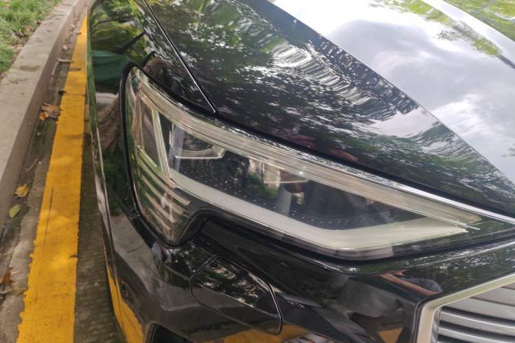 Used Audi e-tron 2019 55 quattro Fashion Edition Right Front Headlight
