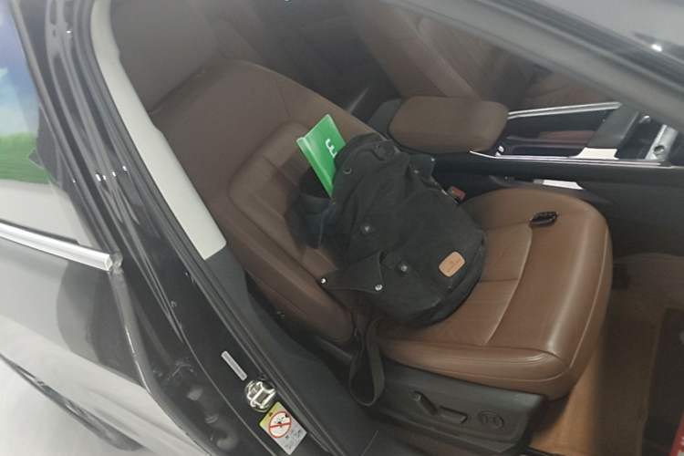Used Audi e-tron 2019 55 quattro Fashion Edition Right Front Seat