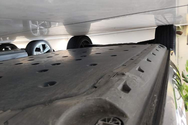 Used Audi e-tron 2019 55 quattro Technology Edition Right Side Sill