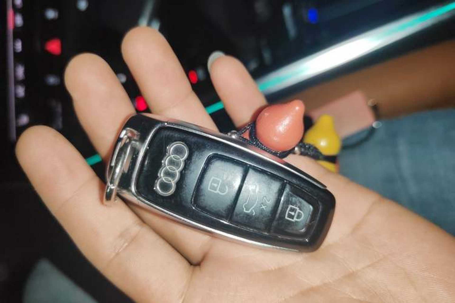 Used Audi e-tron 2019 55 quattro Technology Edition Vehicle Key