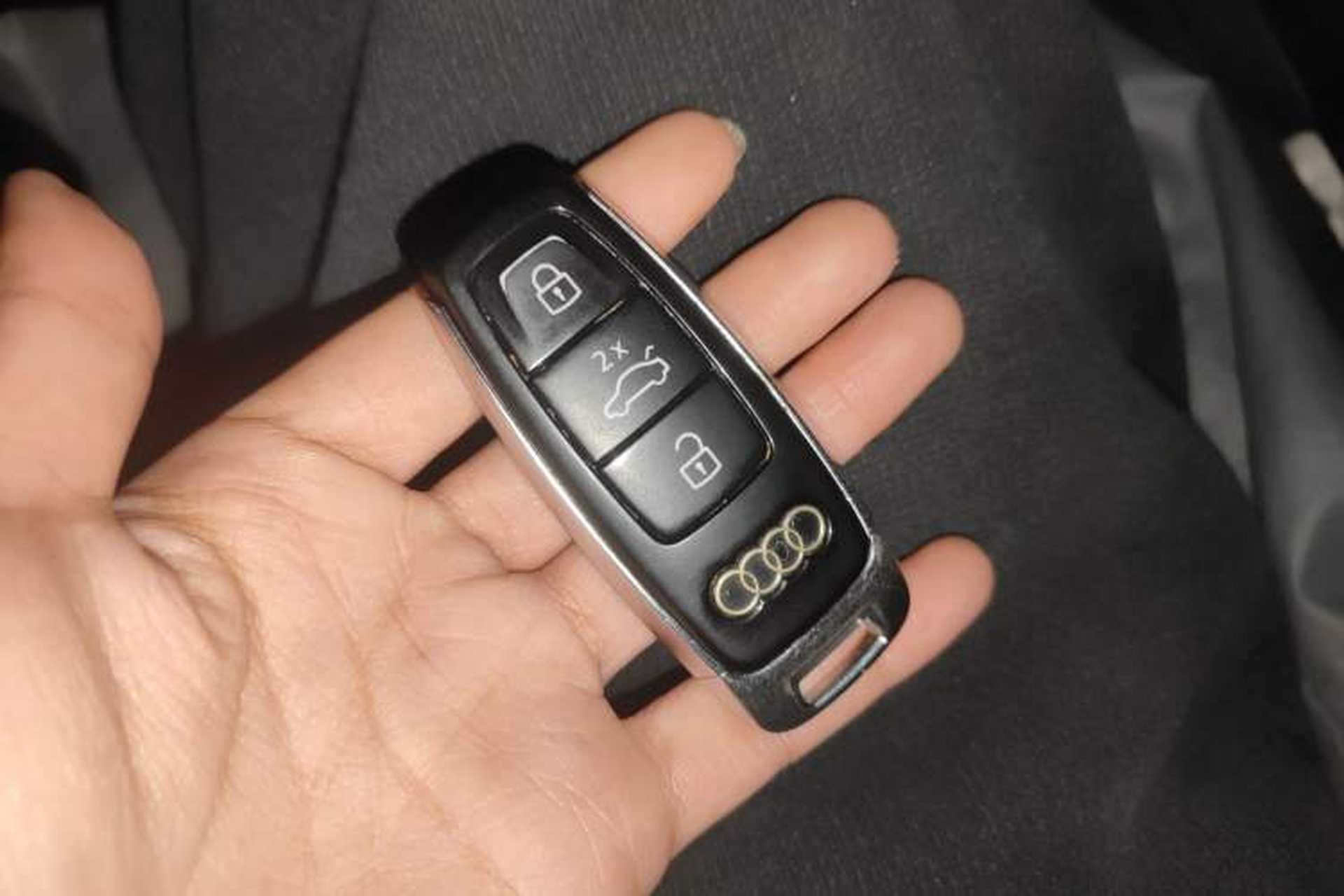 Used Audi e-tron 2019 55 quattro Fashion Edition Vehicle Key