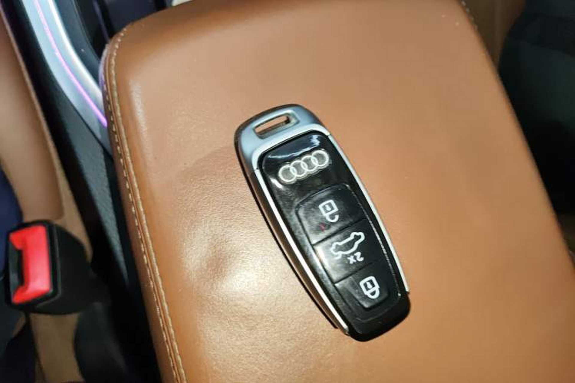Used Audi e-tron 2019 55 quattro Technology Edition Vehicle Key