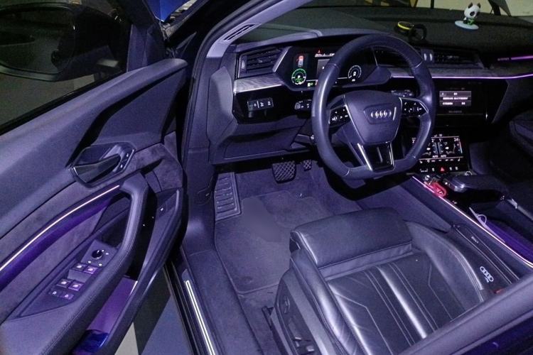 Used Audi e-tron 2019 55 quattro Technology Edition Driver Seat