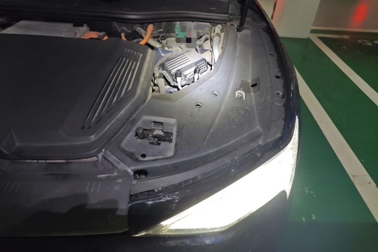 Used Audi e-tron 2019 55 quattro Technology Edition Engine Bay Left