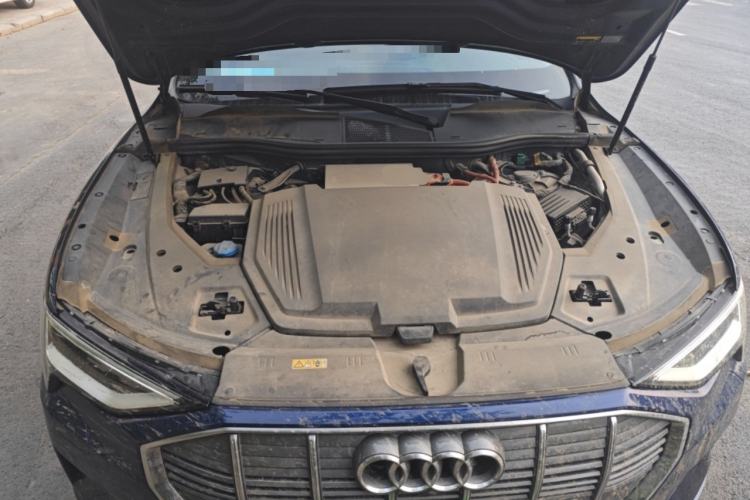 Used Audi e-tron 2019 55 quattro Fashion Edition Engine Bay