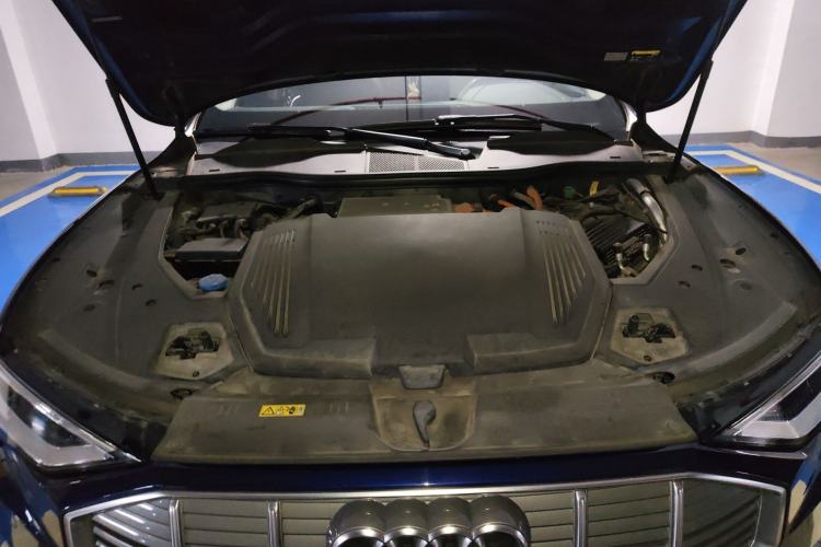 Used Audi e-tron 2019 55 quattro Fashion Edition Engine Bay