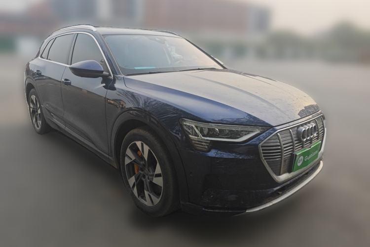 Used Audi e-tron 2019 55 quattro Fashion Edition Front Right 45 Deg