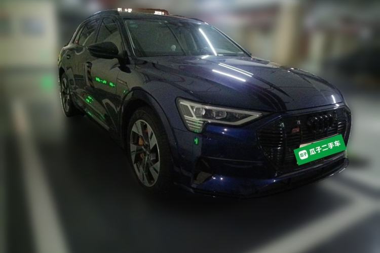Used Audi e-tron 2019 55 quattro Technology Edition Front Right 45 Deg