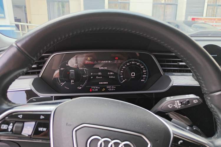 Used Audi e-tron 2019 55 quattro Fashion Edition Instrument Cluster