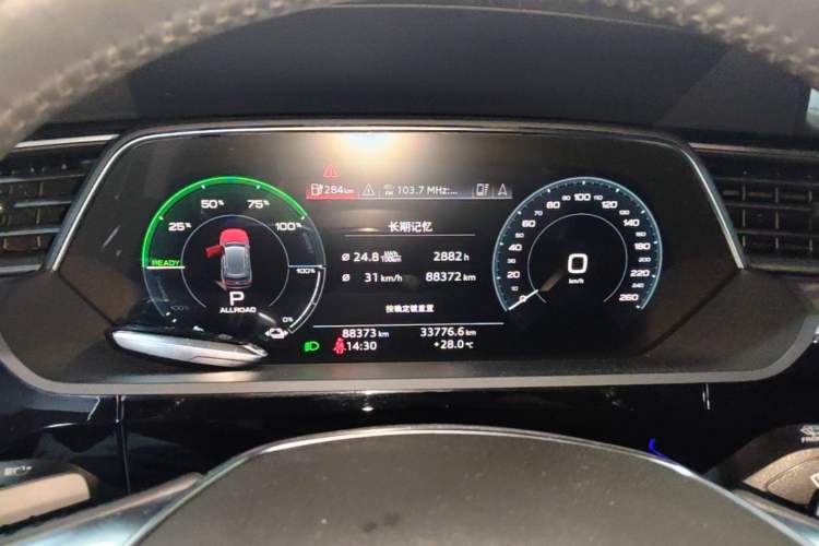 Used Audi e-tron 2019 55 quattro Fashion Edition Instrument Cluster