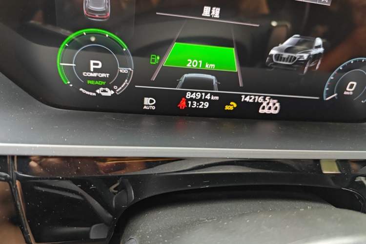 Used Audi e-tron 2019 55 quattro Global Limited Edition Edition 1 Odometer Close Up