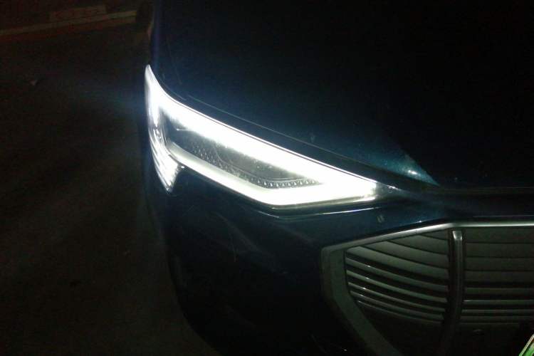 Used Audi e-tron 2019 55 quattro Technology Edition Right Front Headlight