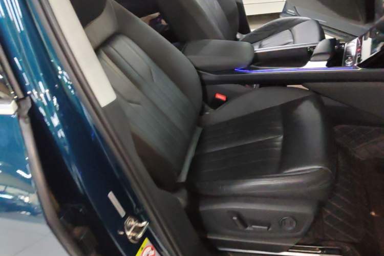 Used Audi e-tron 2019 55 quattro Fashion Edition Right Front Seat