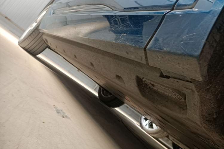 Used Audi e-tron 2019 55 quattro Fashion Edition Right Side Sill