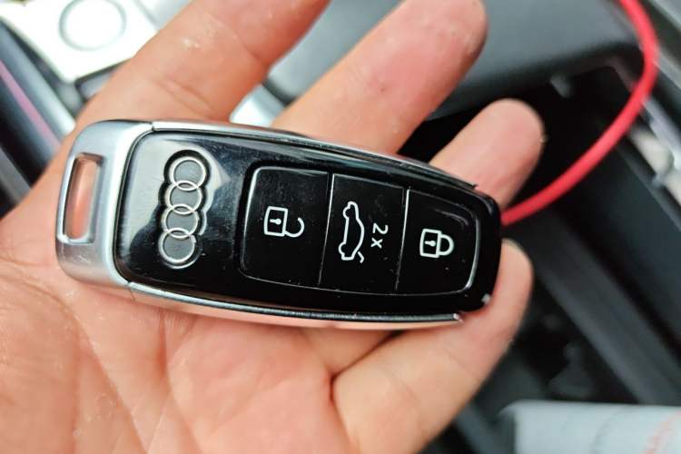 Used Audi e-tron 2019 55 quattro Fashion Edition Vehicle Key