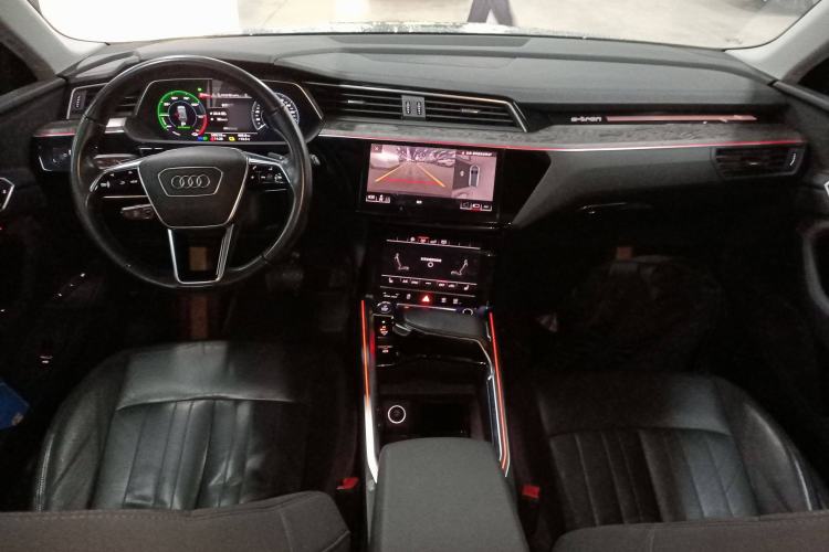 Used Audi e-tron 2019 55 quattro Fashion Edition Center Console
