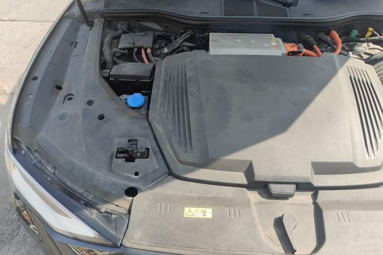 Used Audi e-tron 2019 55 quattro Fashion Edition Engine Bay Right