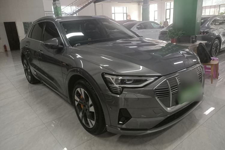 Used Audi e-tron 2019 55 quattro Technology Edition Front Right 45 Deg